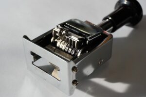 衣類タグに名前をスタンプする滲まないタイプとは？