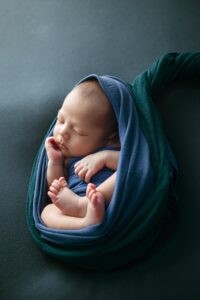 赤ちゃんが寝るたびに掛け物がはだける対策は？